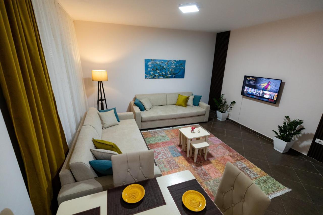 Tirana Contact Apartment Esterno foto