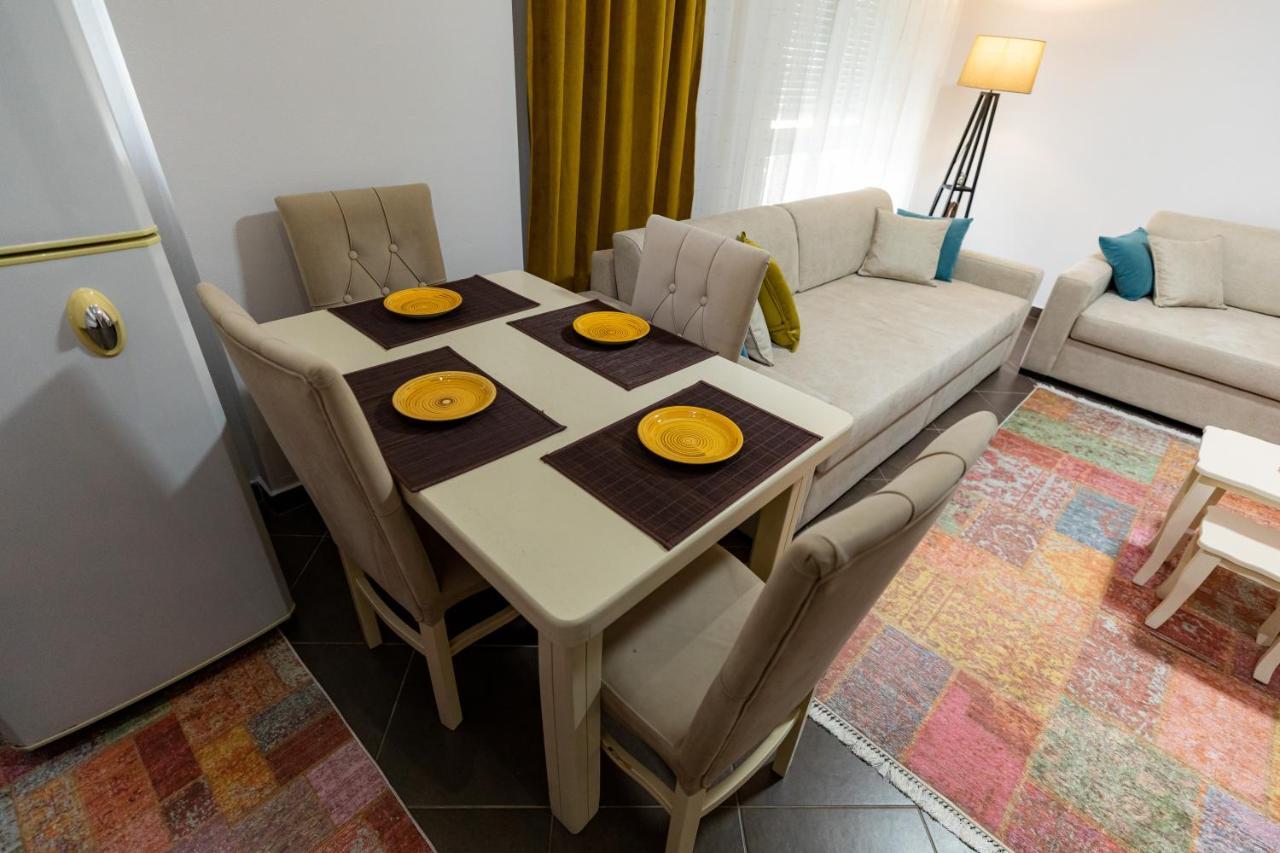 Tirana Contact Apartment Esterno foto