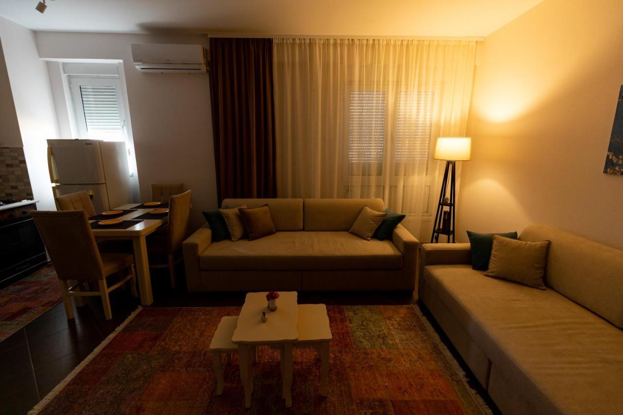 Tirana Contact Apartment Esterno foto